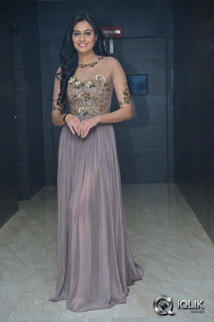 Neha-Hinge-at-Srivalli-Movie-Audio-Launch